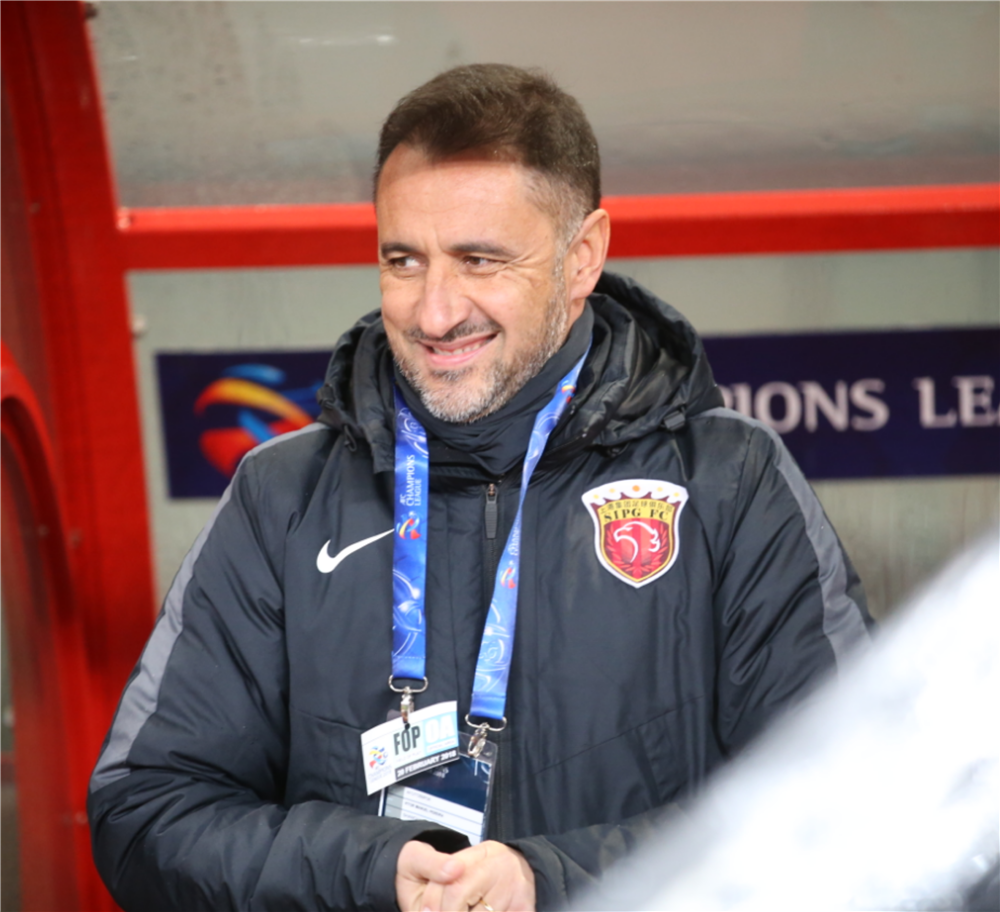 Kaiyun官网入口-关键时刻荷甲传出新动向；瓦伦西亚刷新队史纪录；管理层表态——媒体盛赞；临场指挥获称赞(西甲瓦伦西亚)